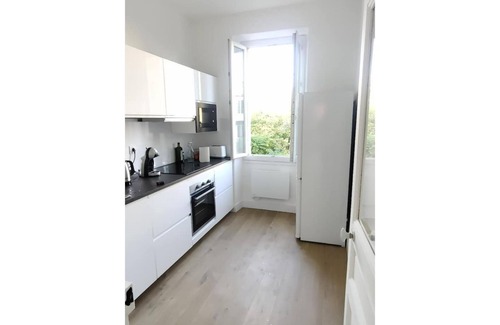 Les Cinq Avenues Apartment | New, fully-equipped, air-conditioned T2