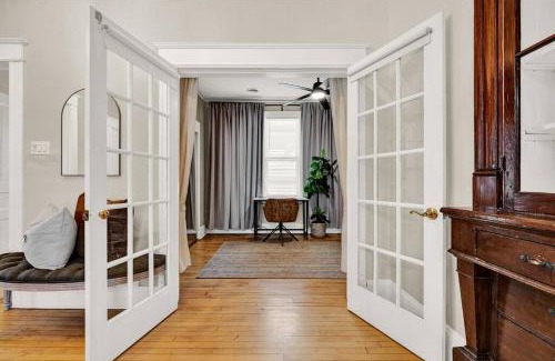 Lower East Side House | NEW! Fun & style Eastside MKE Best Day Townhouse