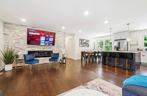 Candler-McAfee House | NEW! Fun&Stylish Home near ATL w/Foosball,AirHockey,Games,BBQ,HotTub,SUMMER:Pool