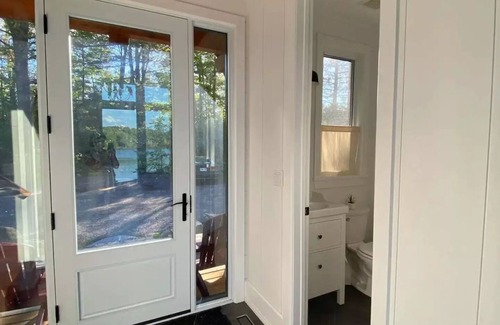 Bala Cottage | New Gorgeous Family Cottage on Butterfly Lake minutes to Port Carling