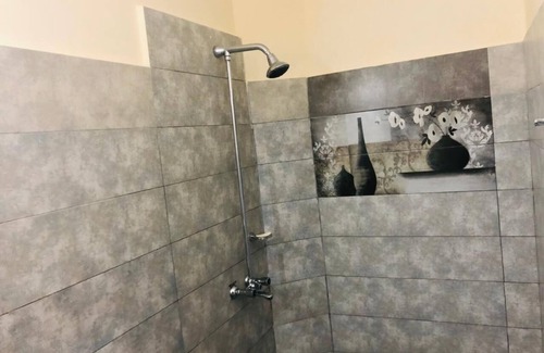 D.H.A. Hotel | New Grace Inn