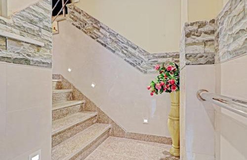 Delhi Hotel | New Green Plaza