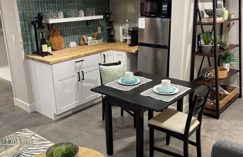 Alberta Arts District House | New Guest Suite in Portland's Alberta Arts District - Hot Tub too!