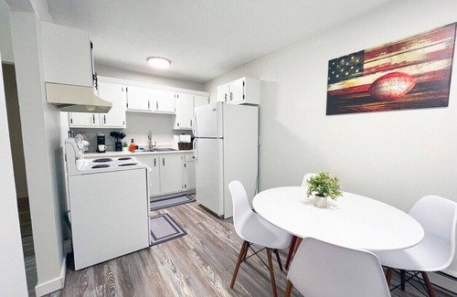 Canton Apartment | *New* Hall of Fame Apt! - 7 Min Walking Distance