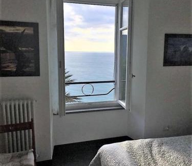 Corniglia Apartment | NEW Hanging Garden