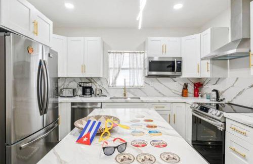 East Little Havana Apartment | NEW! Havana Nights Villa ! Walk to Calle Ocho!
