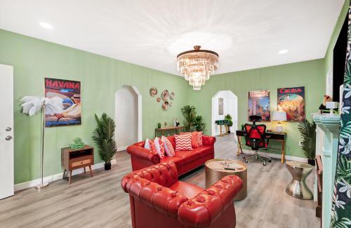 East Little Havana Apartment | NEW! Havana Nights Villa ! Walk to Calle Ocho!
