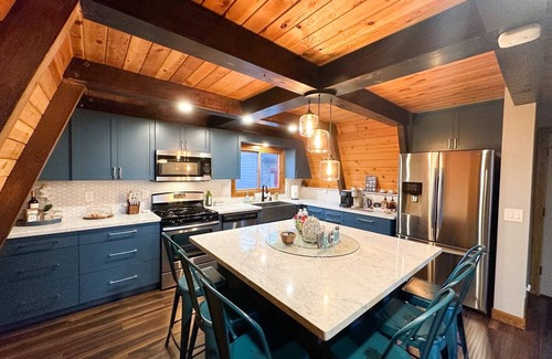 Highland Pines Cabin | NEW Highland Pines A-Frame Chalet