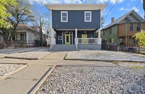 Alta Vista Apartment | NEW! Hip Home Nestled In Alta Vista