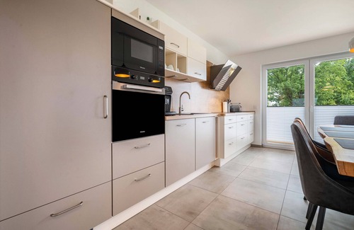 Gross Nemerow House | NEW Holiday Home 'Ferienhaus Seeglück2 Am Tollensesee' with Lake View, Private Terrace and Wi-Fi