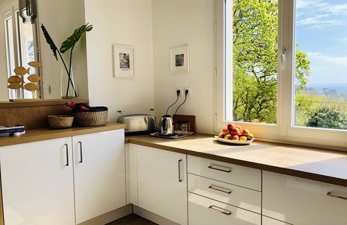 Crozon House | New holiday home with peaceful garden and sea view