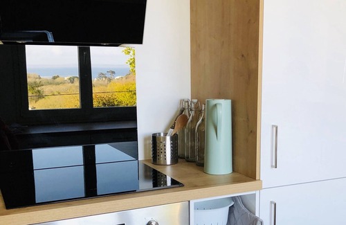 Crozon House | New holiday home with peaceful garden and sea view