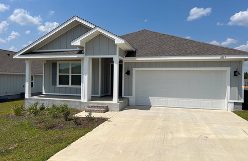 Florida Panhandle House | New home 4 bed 2 bath fully furnished. 16 miles from beach .