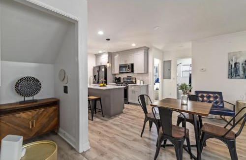 Home Park House | New Home in MidTown- Sleeps 11 For Rent in Atlanta