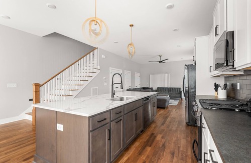 McFerrin Park House | New home in Nashville built in 2023! Extremely spacious, great for hostingn