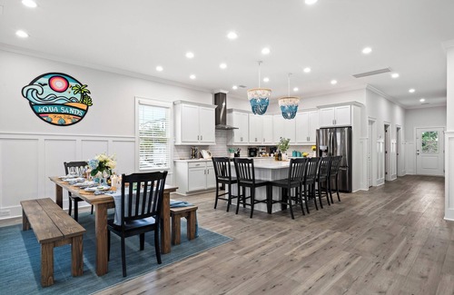 Ash House | New Home w/Htd Pool & Spa,Elevator, Putting Green, Gameroom