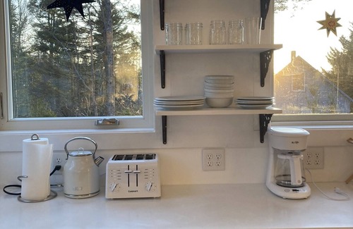 East Burke House | New home with mountain views! Great for trail side biking. Monthly discount.
