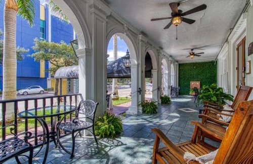 St. Petersburg - Clearwater Hotel | New Hotel Collection Downtown St Pete