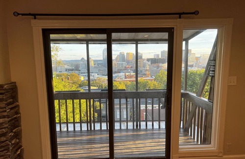 Mount Auburn House | NEW House of Liberty: 3BR 2BA w/PRVT Hot Tub, Modern Patio, Amazing City Views