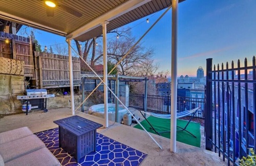 Mount Auburn House | NEW House of Liberty: 3BR 2BA w/PRVT Hot Tub, Modern Patio, Amazing City Views