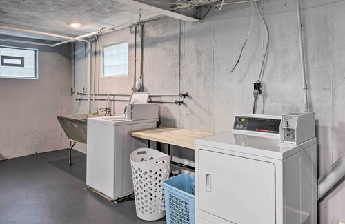 Mount Washington Apartment | NEW! Idyllic Cincinnati Apartment ~ 10 Mi to Dtwn!