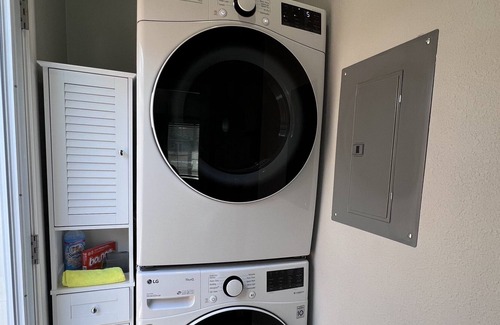 Anderson East Apartment | New intelligent dept. in a quiet area
