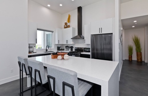 B-Bar-H Ranch House | NEW-Jacuzzi Heat Included-Skye Ranch