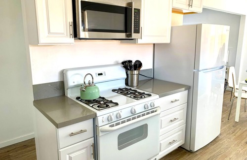 Twentynine Palms House | NEW! Joshua Tree Dream - A Modern Desert Spa Retreat