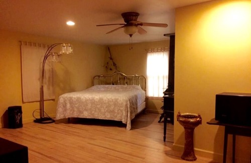 Gilbertsville House | New!!! Kentucky Lake Get Away in Moors Resort Area