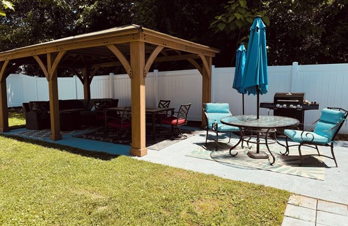 West Cape May House | New Kitchen Summer 2025! Includes Beach Box & 8 Beach Tags! Sat to Sat rental.