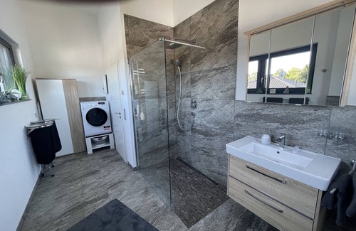 Ulmen Condo | ☆NEW l ☆Lake view l ☆NETFLIX l ☆BOXSPRINGBED l ☆NESPRESSO l Terrace l 82m2