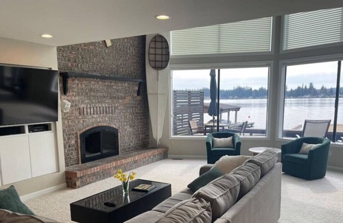 Lake Goodwin House | *NEW* Lake House Getaway