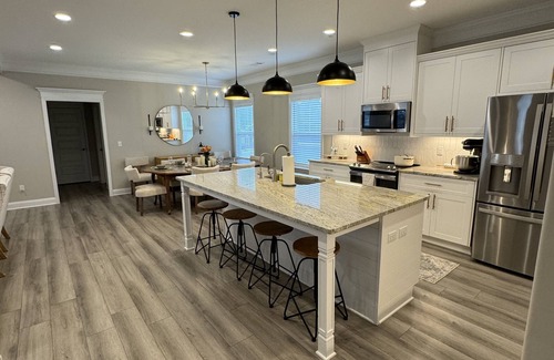 Lake Oconee House | NEW! Lake Oconee Masters Getaway with golfing amenities!