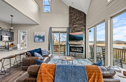 Sevierville Apartment | NEW Lake View Indoor Pool Sleeps 14 Hot Tub