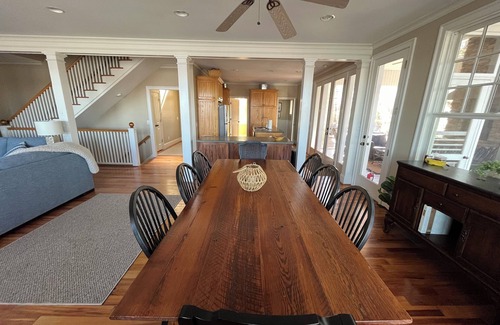 Gold Nugget Point House | New! Lakefront, family-friendly 7-bedroom home, big water view, volleyball court