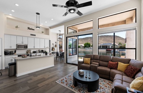 Arrowhead Ranch House | New Lakefront w/Free Boat & Pool & Massage Chair & Near State Farm Stadium