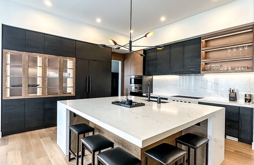 Central Okanagan House | New Large Luxury Home with Pool & Views