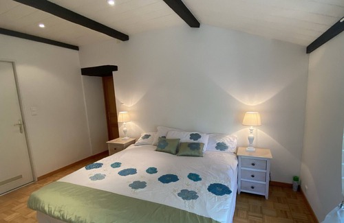Villefranche-de-Lonchat House | NEW LISTING!! Beautiful house with heated pool and stunning uninterrupted views