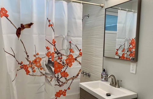 Valinda House | New Listed! DT La Puente convenient location