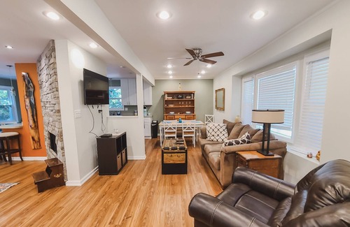 Mint Hill House | New Listing- 2.5 acres, spacious and newly-renovated home next to pond