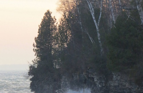 Sturgeon Bay Cottage | New Listing! 2BR Waterfront Modernized Cottage on Clark Lake