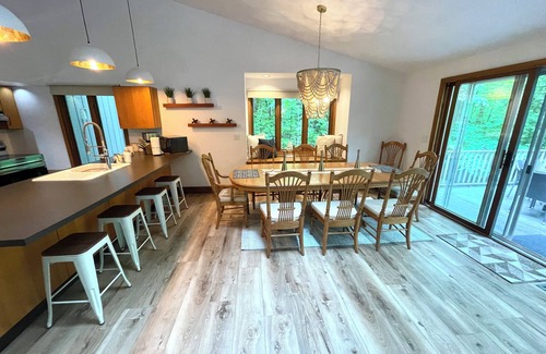Ellison Bay House | NEW LISTING! 3/2 CHARMING HOME IN THE WOODS OF ELLISON BAY/NORTHERN DOOR COUNTY