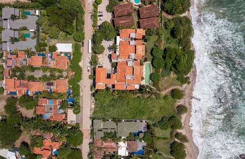 Tamarindo Villa | NEW-LISTING-Beautiful Villa Steps From The Beach.