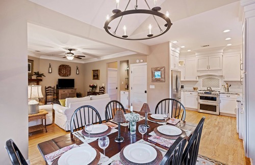Vanderhorst Plantation House | New Listing! Beautiful 3BR Kiawah Home! Dog Friendly!
