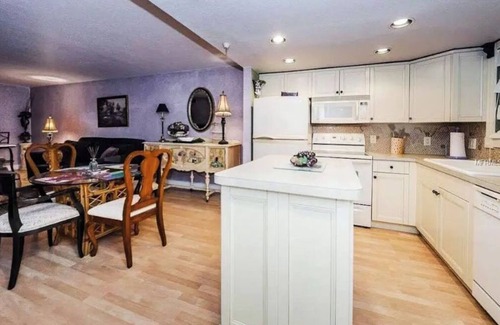 Hudson House | New Listing! Beautiful Condo surrounding the Gulf!