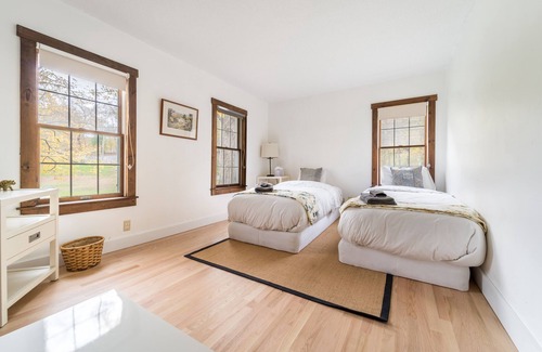 Woodbury House | NEW LISTING! BlackWoods Old Country Home by RedAwning