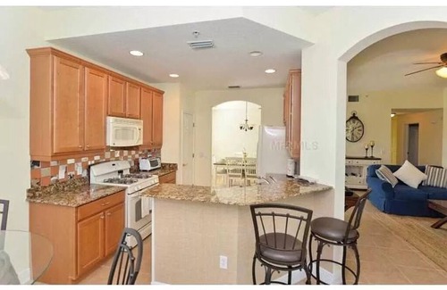 Lakewood Ranch Condo | NEW LISTING! Bright, Spacious, Comfortable 3BR/2Bath in LWR