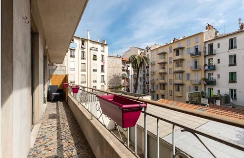 Vernier Apartment | New Listing! Bright & spacious 2 beds close by Ave. Jean Medecin & Nice-Ville
