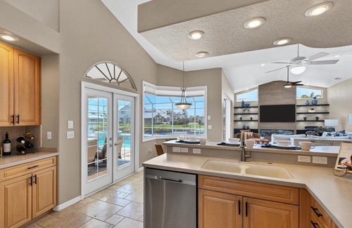 Punta Gorda House | New Listing! Charlotte Harbor Area Resort, 120mi to Disney & 134mi to Universal - GRH599101