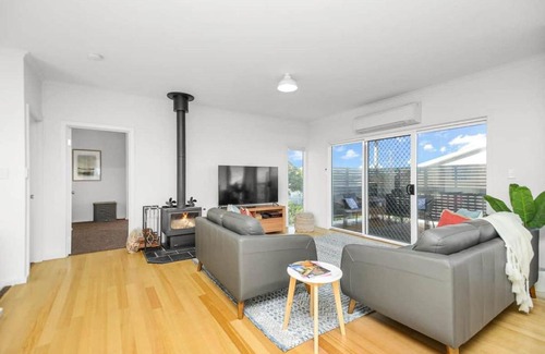 Goolwa Beach House | NEW LISTING DISCOUNT - Dunescape 4BR with Sea Views